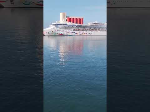 Thumbnail for #amazingplaces tapat namin Ang Norwegian star cruises guys