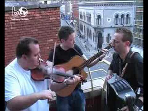 LADLANE (BalconyTV)