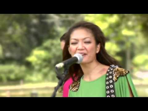 Atilia - Indah [Official Music Video].flv
