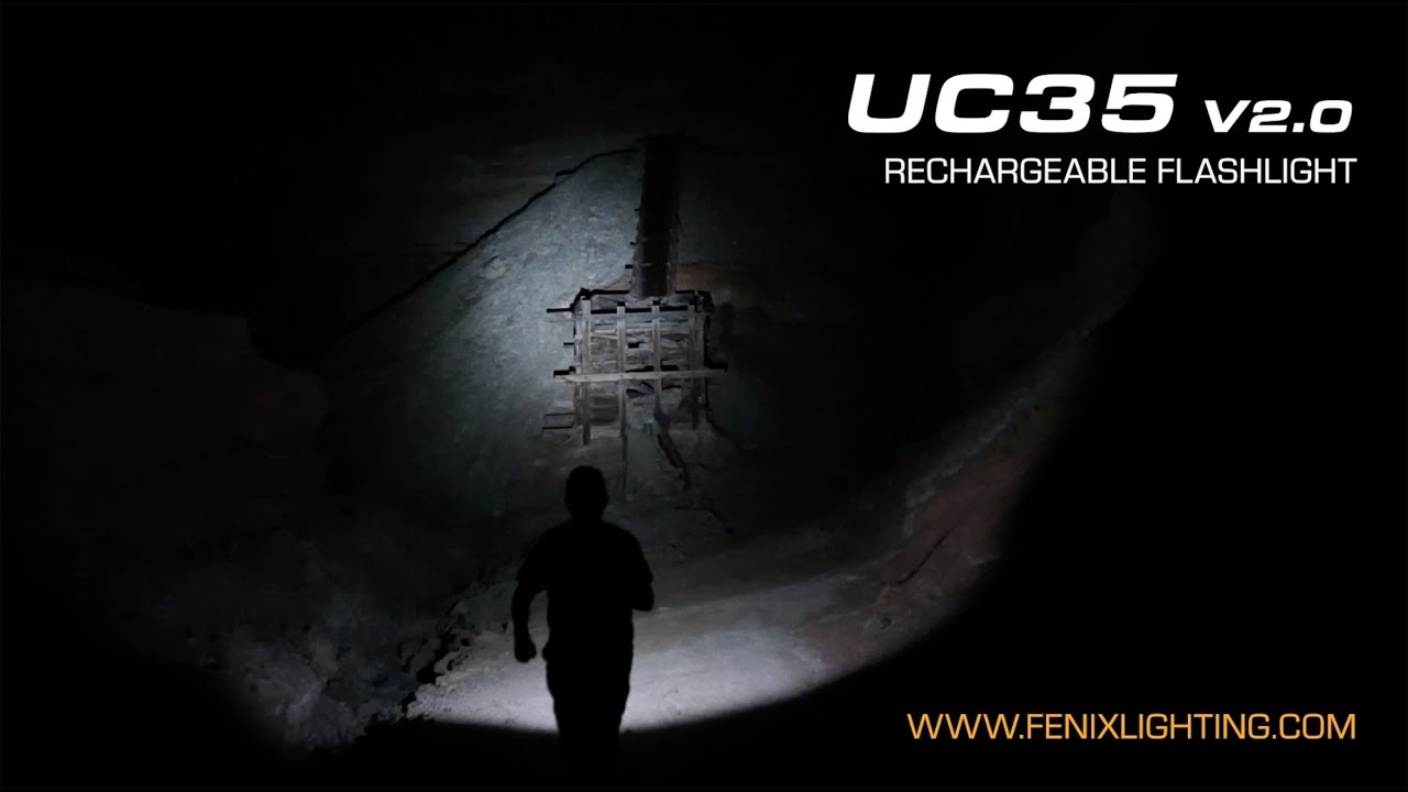 Fenix UC35 V2.0 1000 Lumens Recarregável