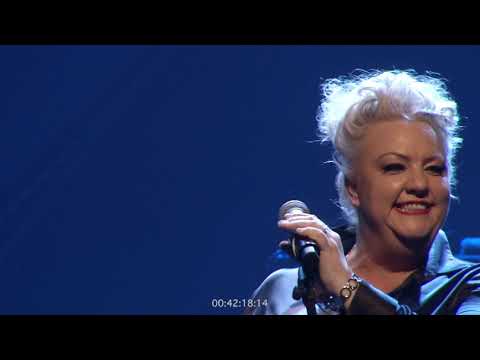 🎵 Kaz Hawkins performing Hallelujah Happy People