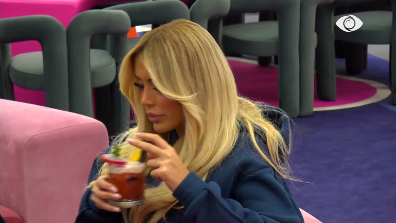 “Ajo është”/ Brikena i shkon Kristit: E pyeta dhe qeshi, njëherë i bie Kutia e Pandorës në dorë