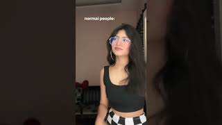 Handshake Girls Like this 😂 #shorts