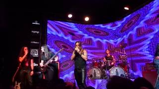 Warm Wind _ ALMAH Manifesto Bar