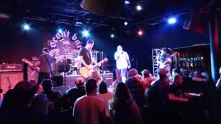 Guttermouth - Can I Borrow Some Ambition? (Houston 12.01.15) HD