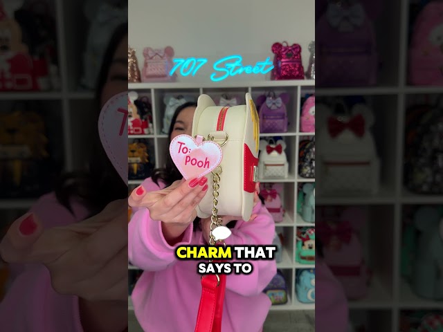 Vídeo relacionado con Disney-Mochila Joy, 22 x 27 cm, Capacidad 5L, Winnie The Pooh Honey