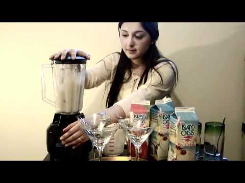 download lagu mp3 mp4 Island Oasis Pina Colada Mix, download lagu Island Oasis Pina Colada Mix gratis, unduh video klip Island Oasis Pina Colada Mix
