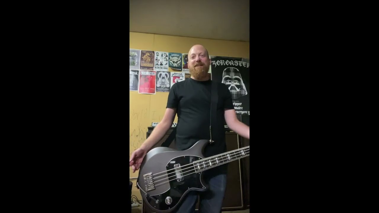 My Signature Bass - Dunable USA Ron Petzke (Bongripper) Artist Collab Cyclops Bass - YouTube