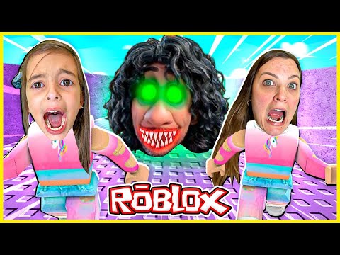 Roblox Encanto 🎮 BEWARE OF BRUNO MADRIGAL'S GIANT HEADS 😱 LAURINHA AND HELENA GAMES