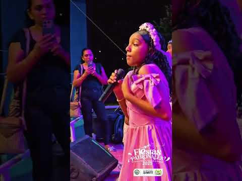 En tarima Coro Angeles De Simiti