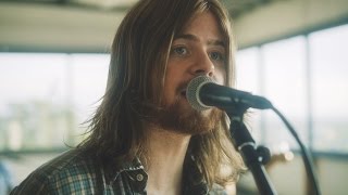 Andrew Leahey & the Homestead - Silver Linings (Live)