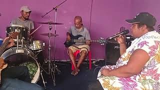 Download lagu HELGAS BAND OF PNG - LIVE REHEARSAL OF SONG PORE VAVINE mp3