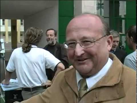 Elektroroller vs. Benzin-BMW