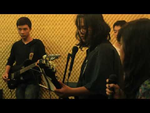 BROKEN Cover (Original by Stream Of Passion) - Live Practive | Mozaik Band
