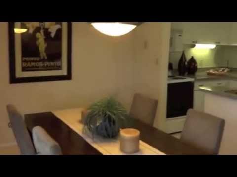 KC284a - Fantastic 2 Bedroom Prairie Village Apartment For Rent!