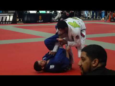 Charles Negromonte vs Jackson Souza - FINAL - IBJJF London Winter Open 2015 - Black Adult - Open