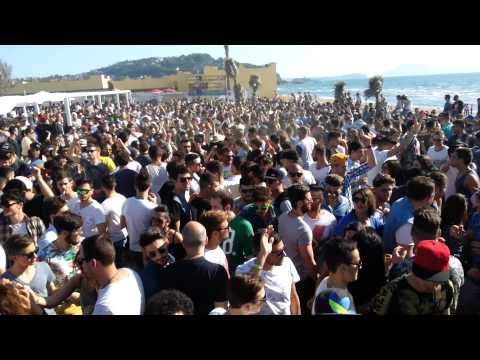 Carlo Abbruzzese @ Aperipulp Easter Edition 2014 - Vision Beach, Bacoli - Napoli