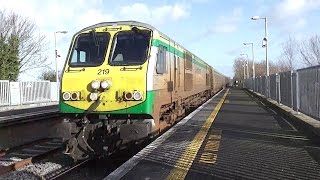 preview picture of video 'IE 201 Class Loco + Mk4 Intercity train - Monasterevin Station'