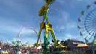 preview picture of video 'Loop O Plane (Gas Engine Powered) at the Puyallup Fair, Puyallup, WA 2007'