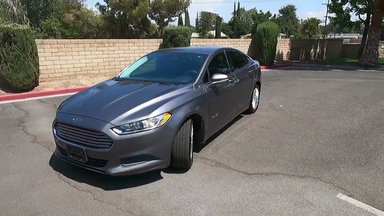 2013 Ford Fusion Hybrid SE Dark Grey 136k miles road test ...