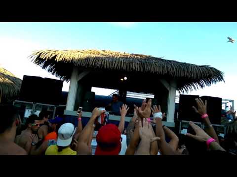 Will Atkinson @ Beachclub - Lange - Formula None (Alex Di Stefano remix)