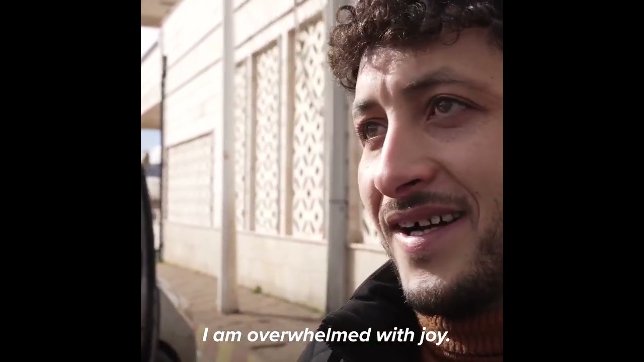UNHCR’s Grandi meets with Syrians returning home