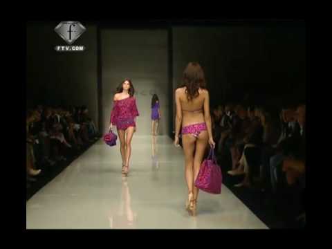 fashiontv | FTV.com - FISICO -FULL SHOW-WOMAN S/S2009 Milan
