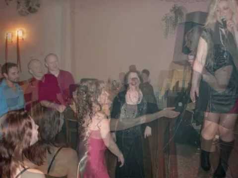 MÁLO MĚ ZNÁ, Iveta Bartošová