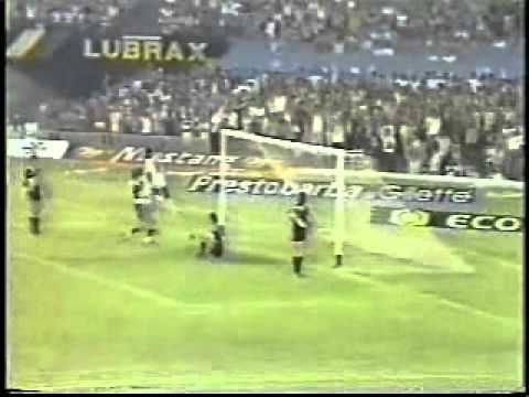 Vasco 0 x 1 Fluminense - Final do Campeonato Brasileiro 1984 (1º jogo)