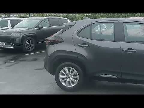 Toyota Yaris Cross 1.5 Hybrid Luna - Image 2