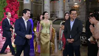 ✨ Beautiful Guest Arrives at Wedding in Stunning Dress 💃