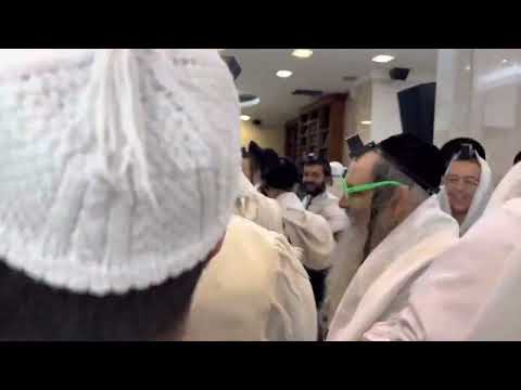 Chodesh Adar - Hallel with Rav Shalom Arush - Emuna Joy - Share the Happy Days!!!