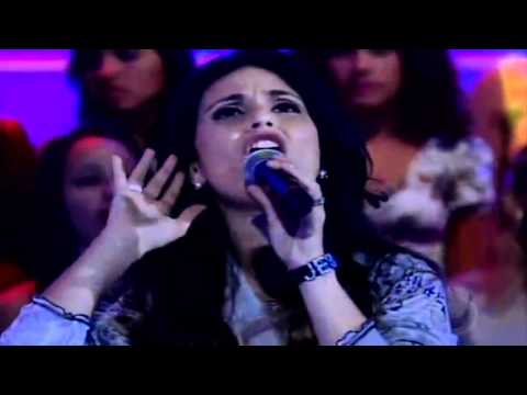 Cantante cristiana Aline Barros impacta con canción a Xuxa