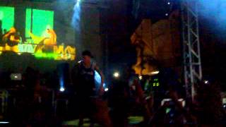 Clementino feat. Tayone live for Cimitile - LA MIA MUSICA + FUNK E THERIVATI - 09.09.2012