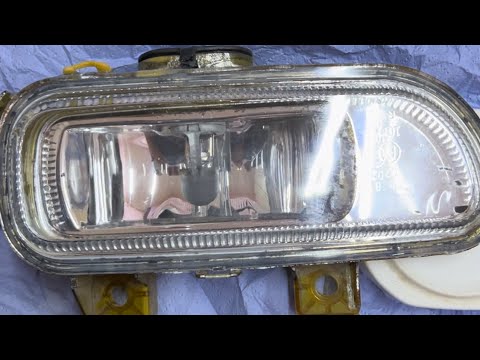 Как поменять стекло на противотуманный фонарь на КАМАЗ NEO 5490