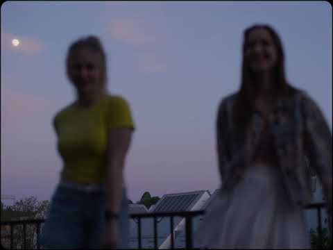 Liana - kartu šviesiau