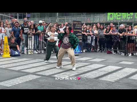 Dance to Korea S3 Mehak x Cat: BTBT (B.I 비아이) cover 뉴욕 타임스퀘어 NY Times Square 2023.07.19