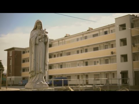 A Lazarus Soul :: Long Balconies