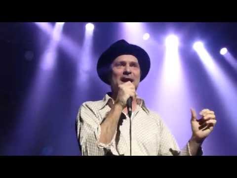 The Tragically Hip: Escape is at Hand for the Travellin’ Man, The Beacon Theatre NYC 2015-01-23 HD