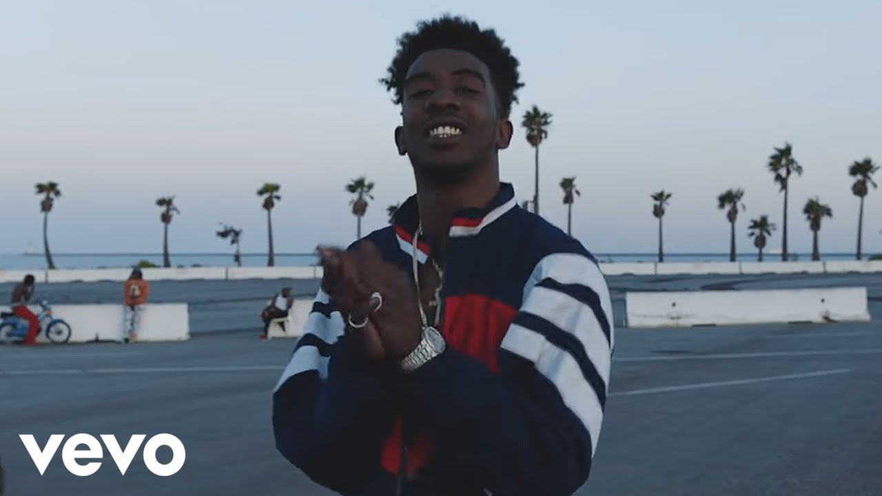 Mura Masa ft Desiigner – ”All Around The World”