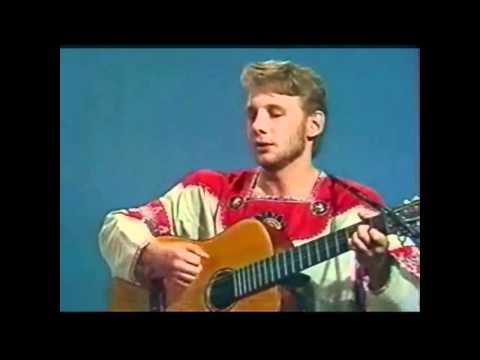Поёт молодой Николай Емелин. Вороны. Young Nickolai Emelin singing. Vorony. Best Traditional Russian