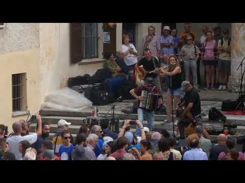 Ferragosto 2025: Lou Dalfin in concerto a Castelmagno