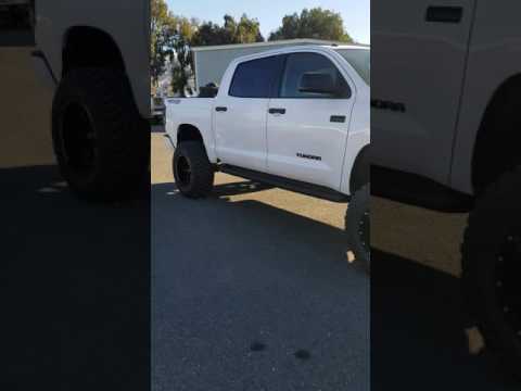 8" ReadyLift Tundra