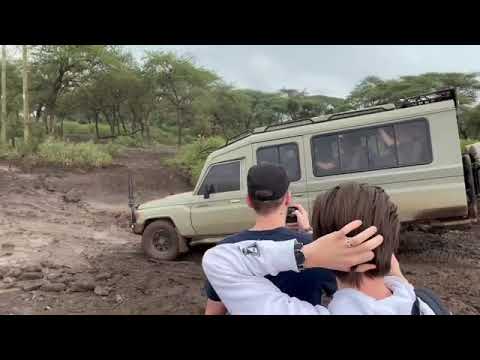 African safari 4x4 safari land cruiser