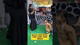 Download lagu momen lucu ketika bocil joget di pesta pernikahan bikin ngakak ‼️‼️ #ngakak #lucu #joget #goyang mp3 Download lagu momen lucu ketika bocil joget di pesta pernikahan bikin ngakak ‼️‼️ #ngakak #lucu #joget #goyang mp3