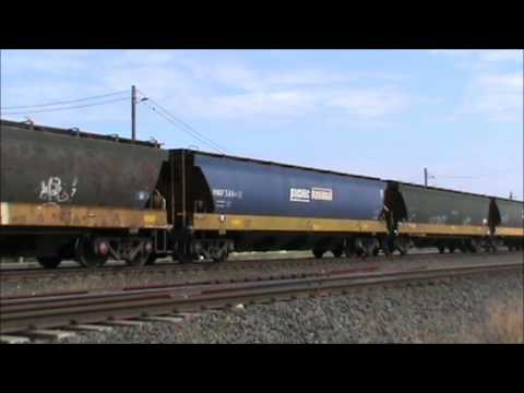 XR558-XR555 Standard Gauge Pacific National Grain in Nth Geelong 4/10/2011