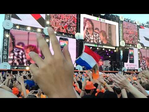 Guus Meeuwis @ Queensday / Koninginnedag 2011 || Amsterdam Museumplein - 538