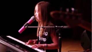 10 Year Old, Talia Denis Band Live ORDINARY DAY (Vanessa Carlton)