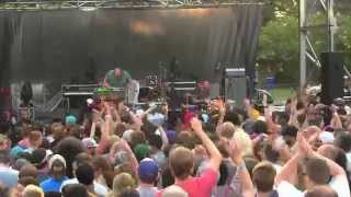 DAN DEACON: &quot;Crystal Cat&quot;, Live @ Future Islands 1000