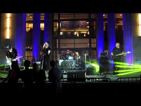 California Noir Live - Julien-K